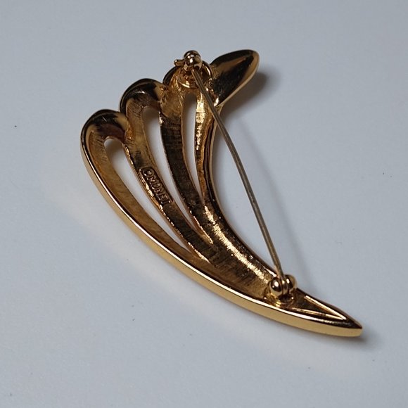 Vintage Monet Decorative Metal Brooch - Picture 9 of 15